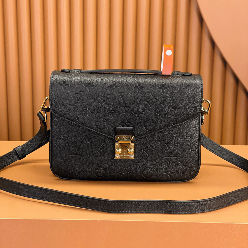 LOUIS VUITTON Pochette Métis M41487