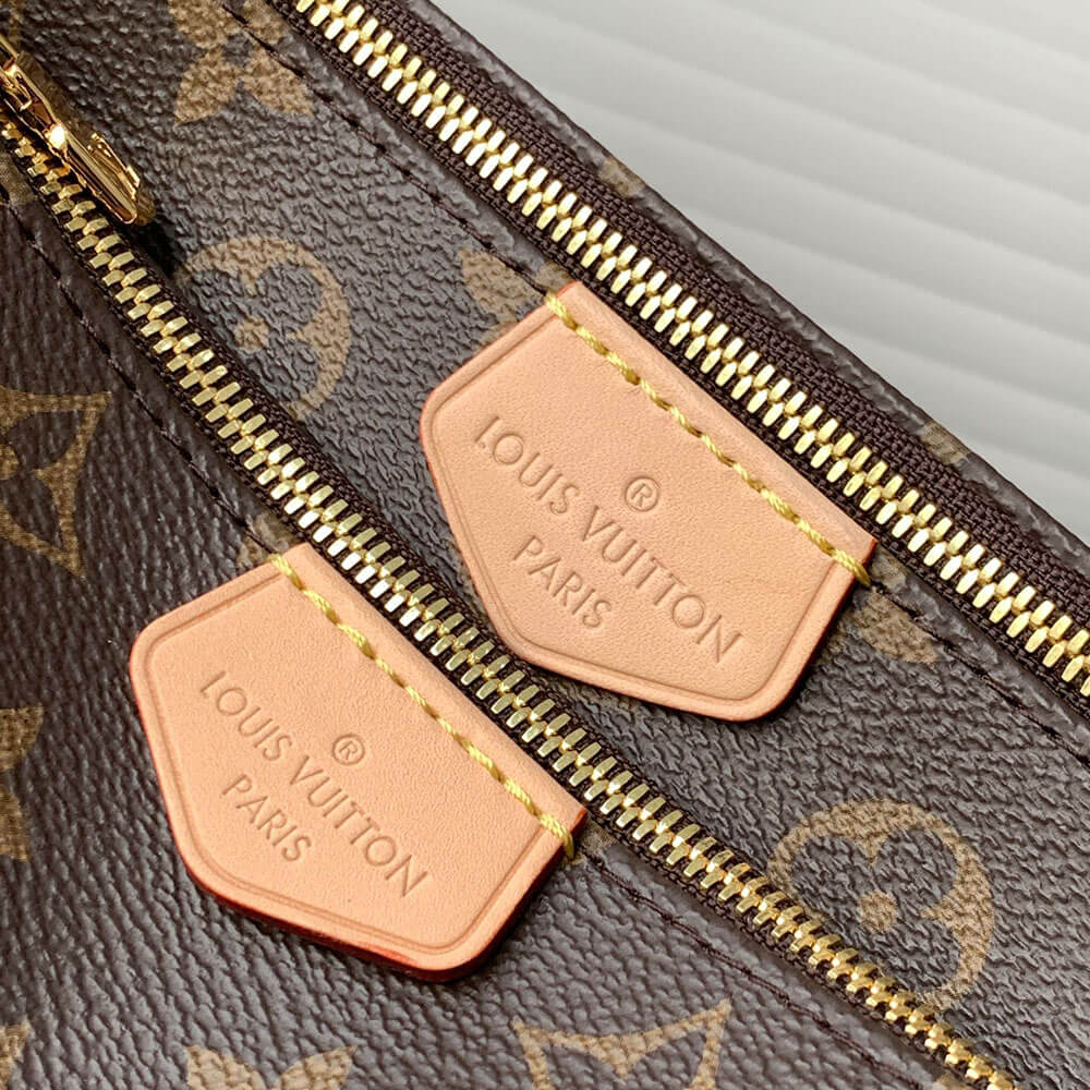 LOUIS VUITTON Multi Pochette Accessoires M44813